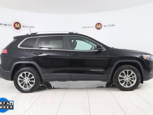 Used 2021 Jeep Cherokee Latitude Lux image 2