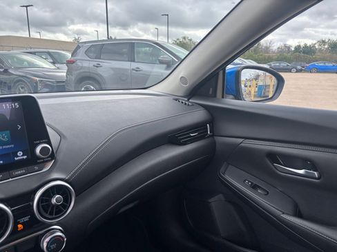 Used 2025 Nissan Sentra SV image 33