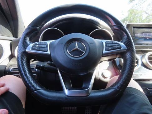 Used 2015 Mercedes-Benz C 300 Sedan image 27