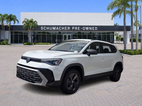 Certified 2025 Volkswagen Taos S image 3