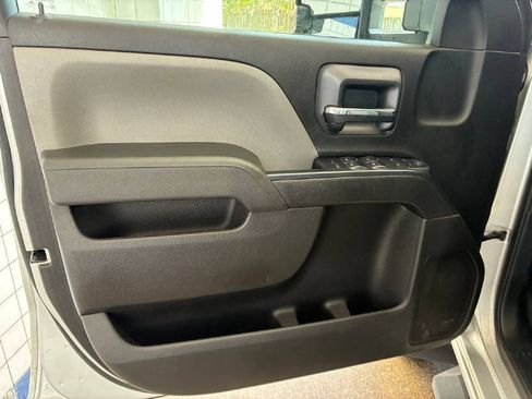 Used 2019 Chevrolet Silverado 3500 W/T w/ WT Convenience Package image 11