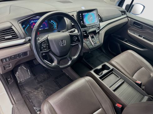 Used 2018 Honda Odyssey Touring image 7