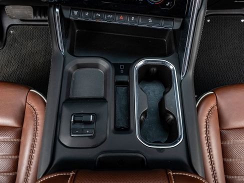 Used 2024 GMC Sierra 2500 Denali Ultimate image 27