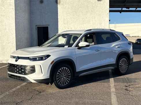 New 2026 Volkswagen Tiguan S image 3