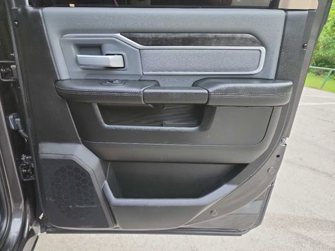 Used 2019 RAM 2500 Big Horn AWD/4WD image 34