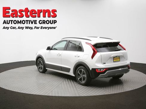 Used 2023 Kia Niro EX image 59