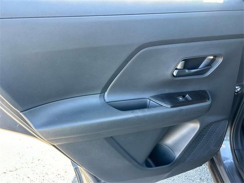 New 2026 Nissan Kicks S image 18