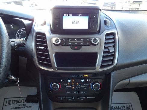 Used 2020 Ford Transit Connect XL image 22