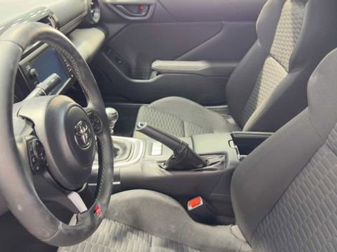 Used 2024 Toyota GR86 RWD image 18