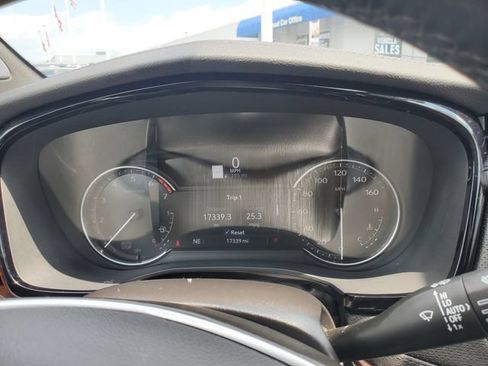 Used 2024 Cadillac XT5 Premium Luxury w/ LPO, Floor Liner Package FWD image 18