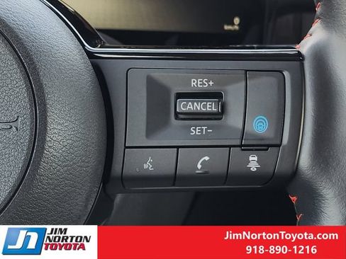 Used 2025 Nissan Kicks SR w/ SR Premium Package AWD/4WD image 30