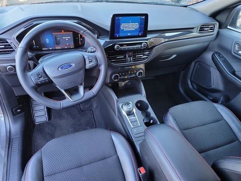 Used 2025 Ford Escape ST-Line image 9