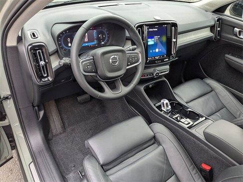 Used 2023 Volvo XC40 B5 Plus w/ Driver Assist Package image 11