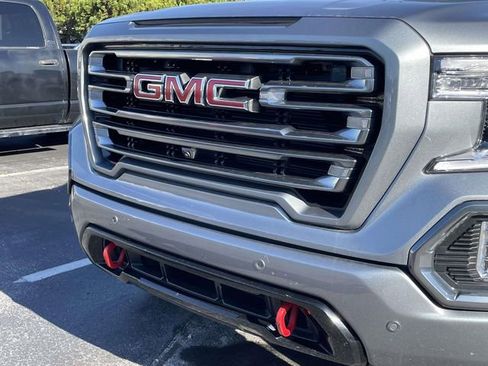 Used 2021 GMC Sierra 1500 AT4 w/ AT4 Premium Package AWD/4WD image 4