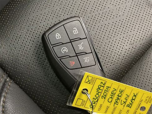 Used 2024 Chevrolet Tahoe High Country w/ Premium Package image 28