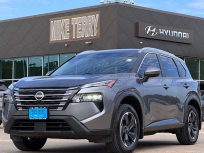 Used 2024 Nissan Rogue SV w/ SV Premium Package