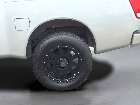 Used 2013 Nissan Titan S image 14