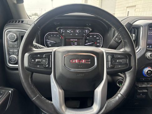 Used 2020 GMC Sierra 1500 SLT w/ X31 Off-Road Package image 17