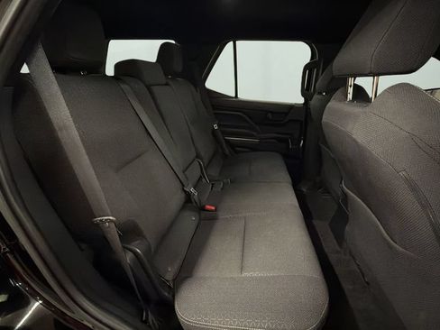 Used 2025 Toyota 4Runner SR5 AWD/4WD image 16