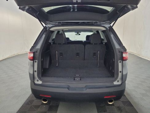 Used 2020 Chevrolet Traverse LS FWD image 29