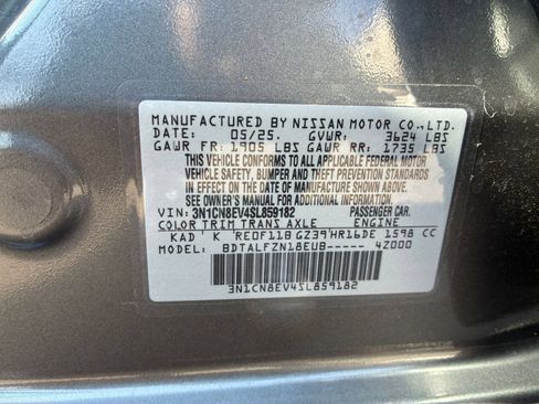 Used 2025 Nissan Versa SV FWD image 27