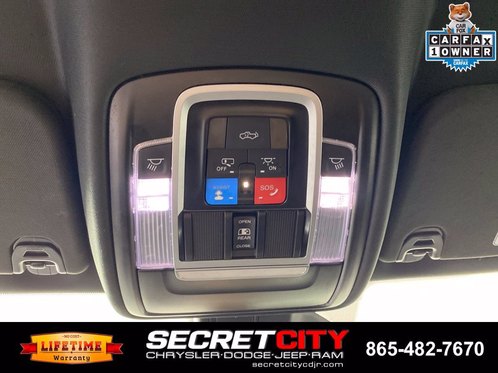 Used 2025 RAM 1500 Laramie AWD/4WD image 19