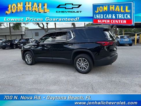 Used 2023 Chevrolet Traverse LT FWD image 6