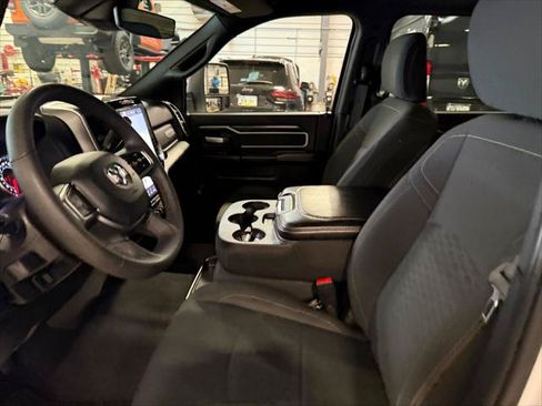 Certified 2025 RAM 2500 Big Horn AWD/4WD image 42