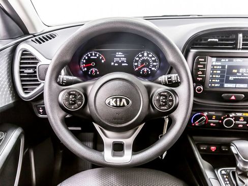 Used 2021 Kia Soul LX FWD image 23