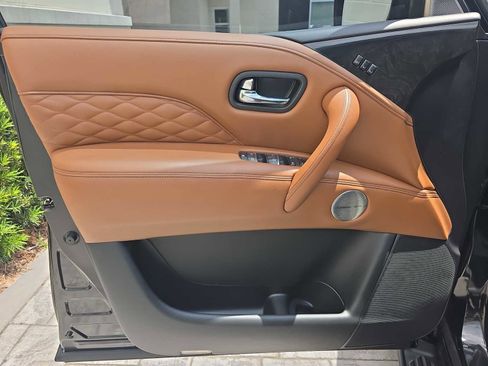 Certified 2024 INFINITI QX80 Sensory w/ Cargo Package AWD/4WD image 14