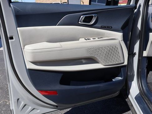 New 2026 Kia Carnival EX FWD image 39