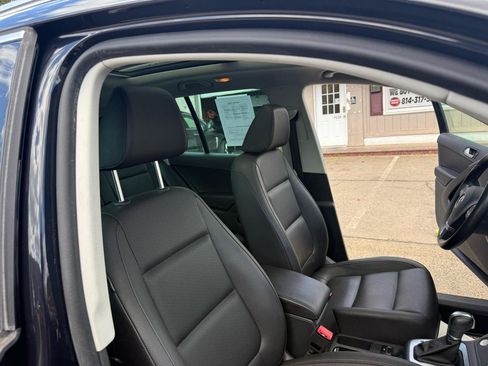 Used 2017 Volkswagen Tiguan Wolfsburg Edition AWD/4WD image 54