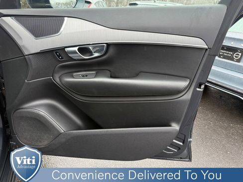 Used 2022 Volvo XC90 T5 Momentum w/ Climate Package image 29