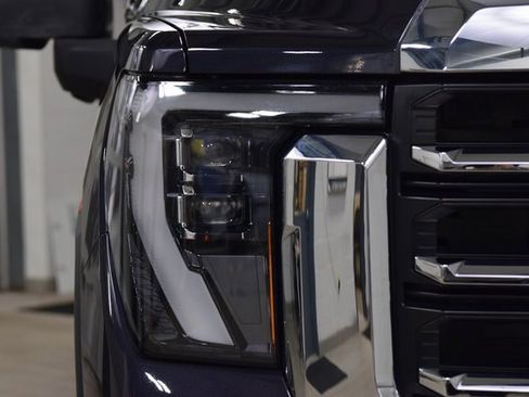 Used 2024 GMC Sierra 2500 SLT w/ Texas SLT Premium Package image 12