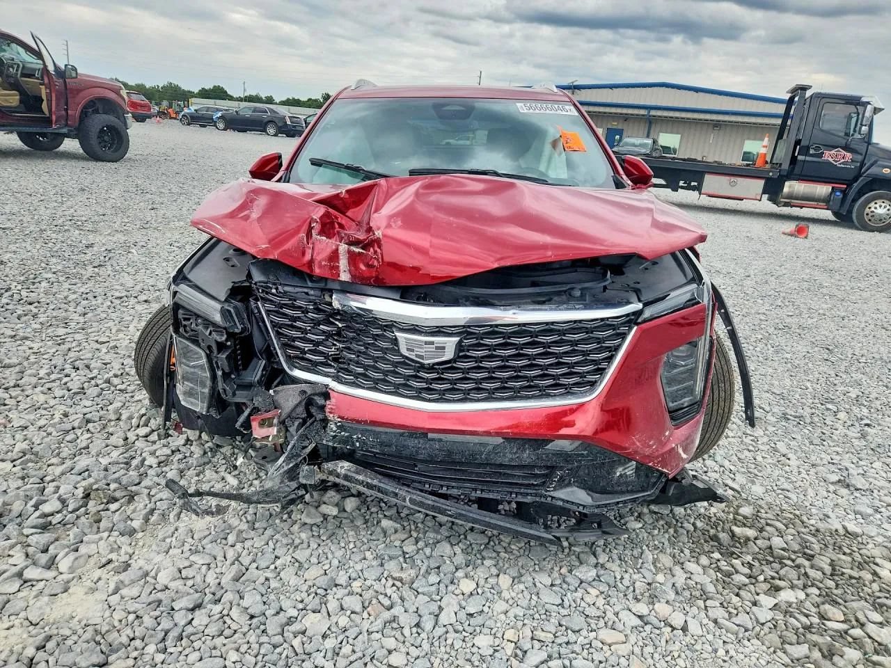 Used 2025 Cadillac XT4 Premium Luxury w/ LPO, Floor Liner Package FWD image 5
