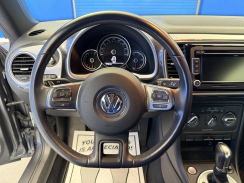 Used 2014 Volkswagen Beetle 1.8T FWD image 13
