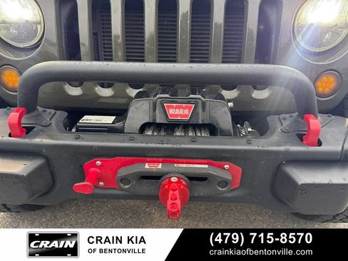Used 2015 Jeep Wrangler Unlimited Rubicon AWD/4WD image 15