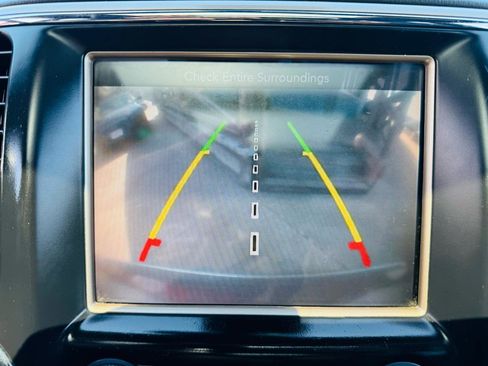 Used 2014 Jeep Grand Cherokee Overland w/ Advanced Technology Group image 16