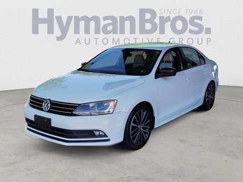 Used 2016 Volkswagen Jetta Sport FWD image 7