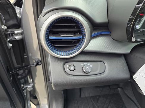 New 2026 Chevrolet Trax LS w/ Driver Confidence Package FWD image 27