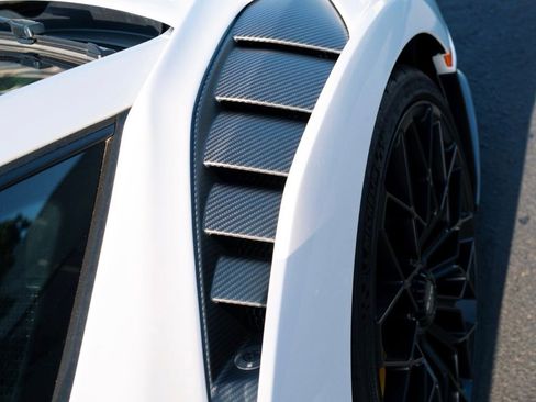 Used 2022 Lamborghini Huracan STO RWD image 12