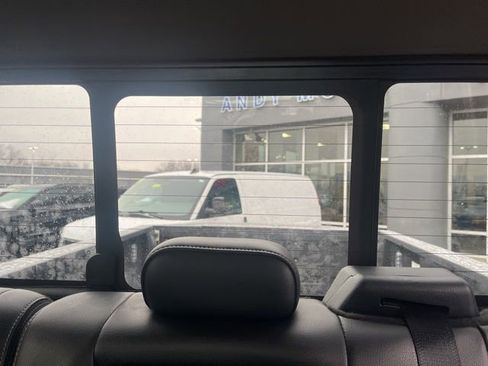 Used 2021 Ford F250 Lariat image 19