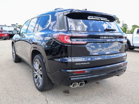 New 2026 GMC Acadia Denali Ultimate w/ LPO, Floor Liner Package FWD image 31