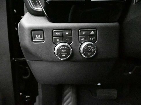 New 2026 GMC Sierra 2500 SLT w/ SLT Premium Package AWD/4WD image 11
