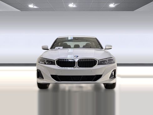 Used 2026 BMW 330i Sedan w/ Premium Package RWD image 6
