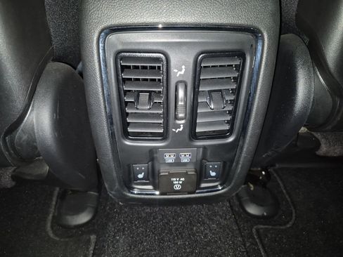 Used 2021 Jeep Grand Cherokee Limited w/ Luxury Group II AWD/4WD image 23