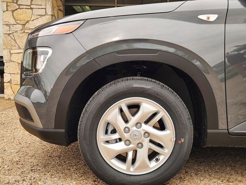 New 2026 Hyundai Venue SE FWD image 6