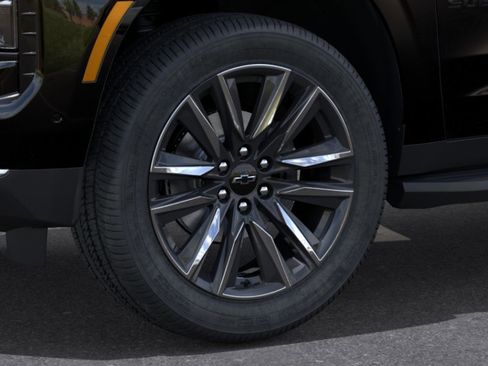 New 2026 Chevrolet Suburban LS AWD/4WD image 9