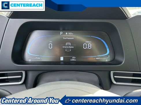 Used 2025 Hyundai Elantra Sport image 22