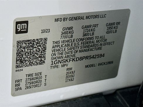 Used 2023 Chevrolet Suburban Premier image 12